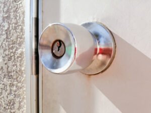 千葉県柏市松ヶ崎　玄関握り玉錠（インテグラル錠）開錠　交換