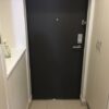 宮城県仙台市若林区　玄関開き戸 レバーハンドル ぐらつき修理 – 鍵屋 鍵開け24
